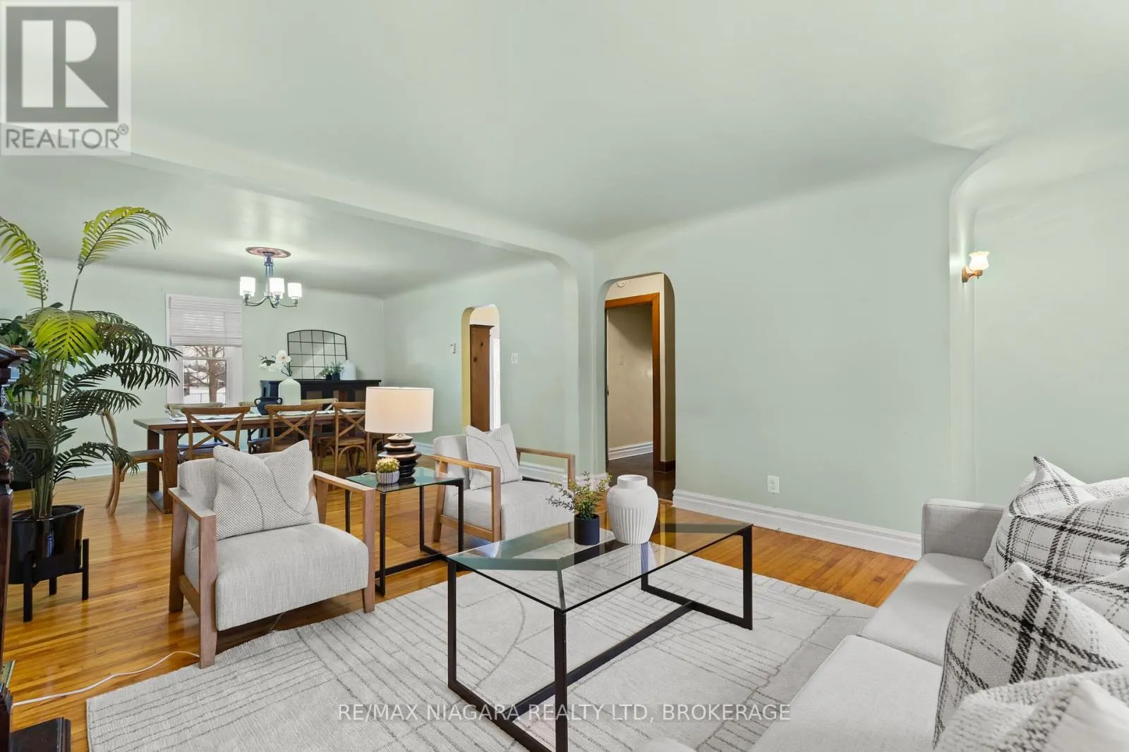 401 FIELDEN AVENUE