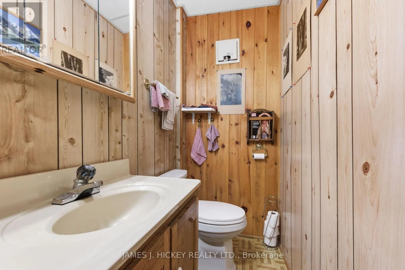 31 BEAVERBROOK LANE