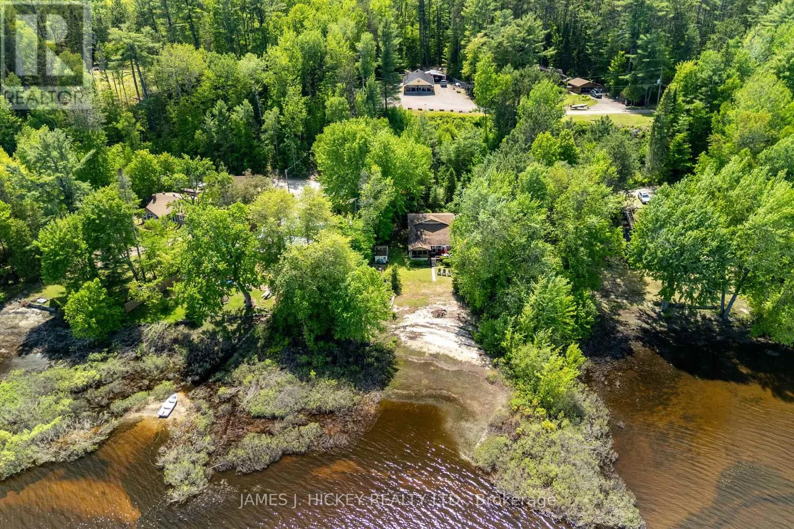 31 BEAVERBROOK LANE
