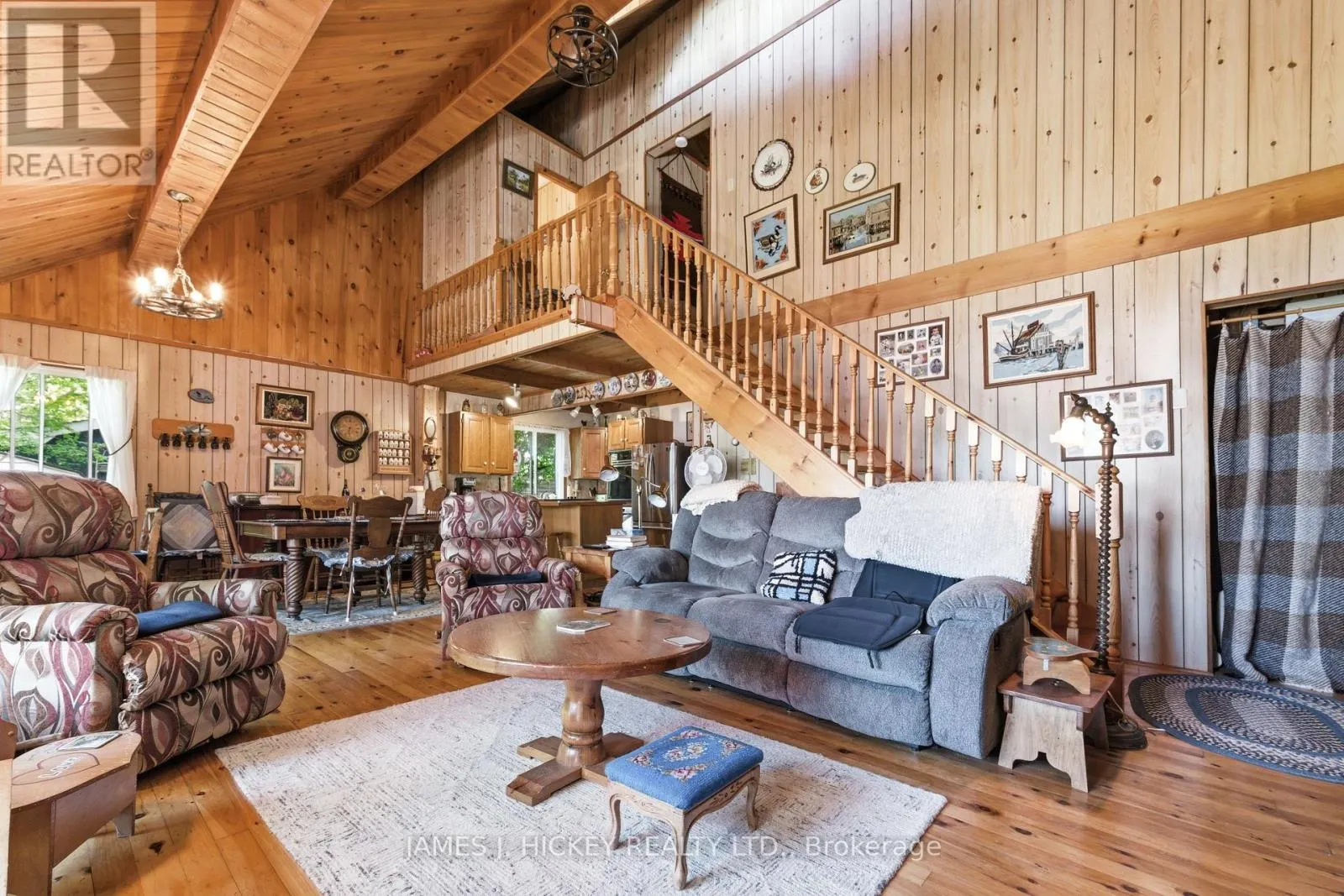 31 BEAVERBROOK LANE