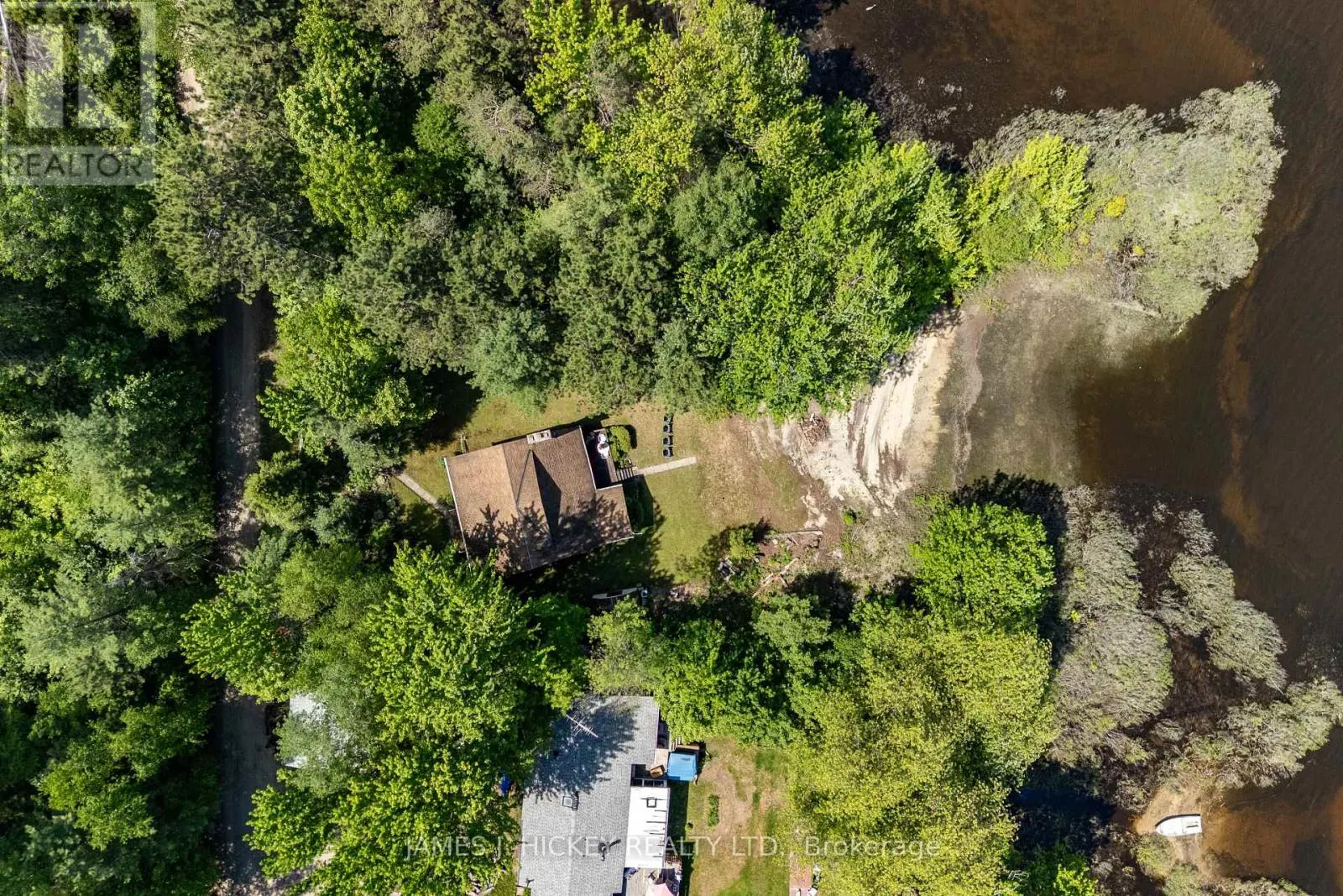 31 BEAVERBROOK LANE