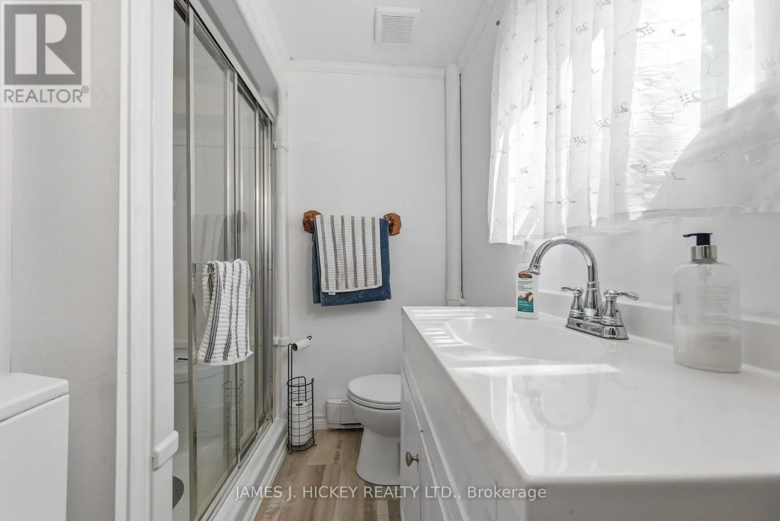 31 BEAVERBROOK LANE