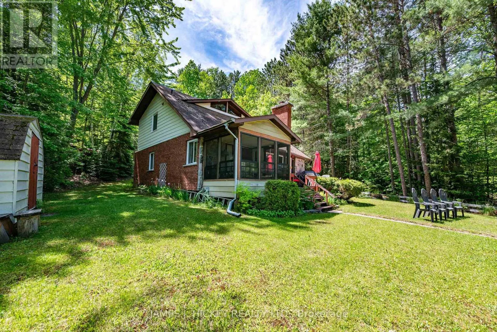 31 BEAVERBROOK LANE