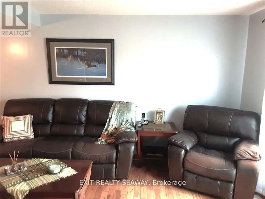 400 LYNWOOD DRIVE