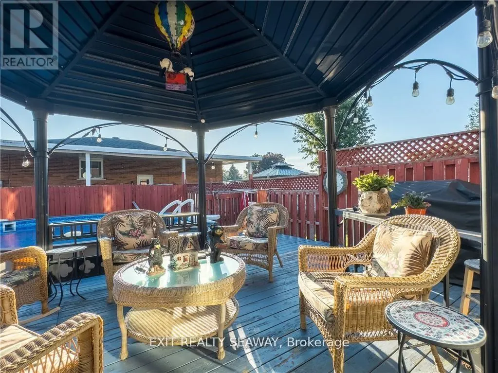400 LYNWOOD DRIVE