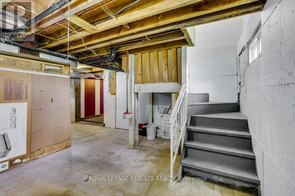 64 NORTH STREET E