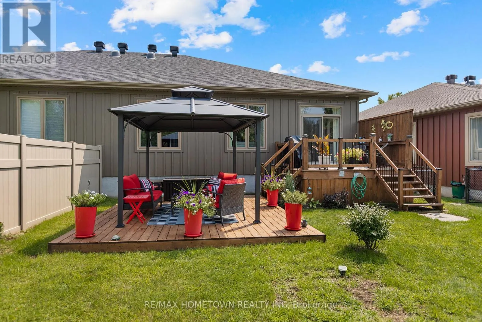8 BILLINGS AVENUE W