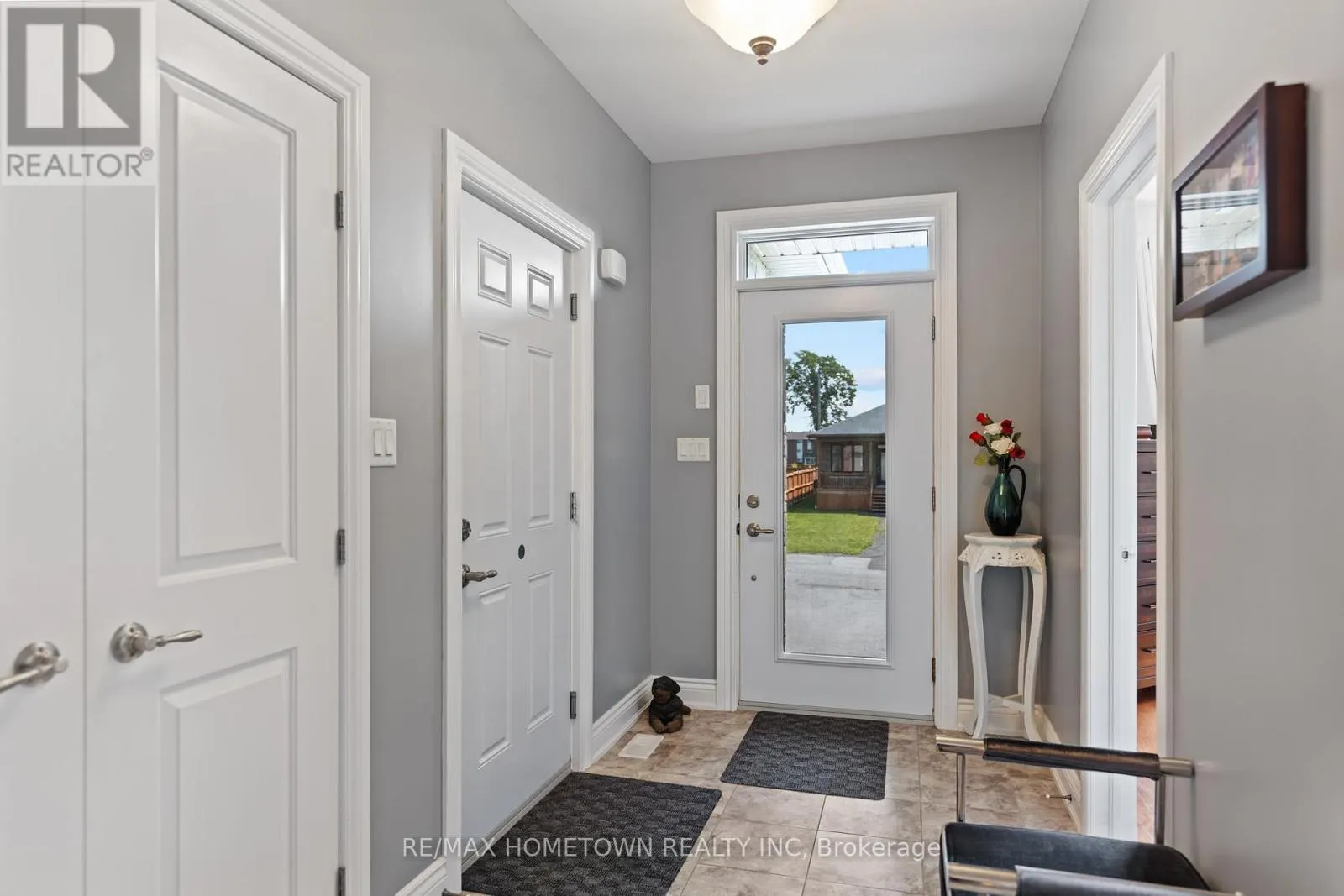 8 BILLINGS AVENUE W