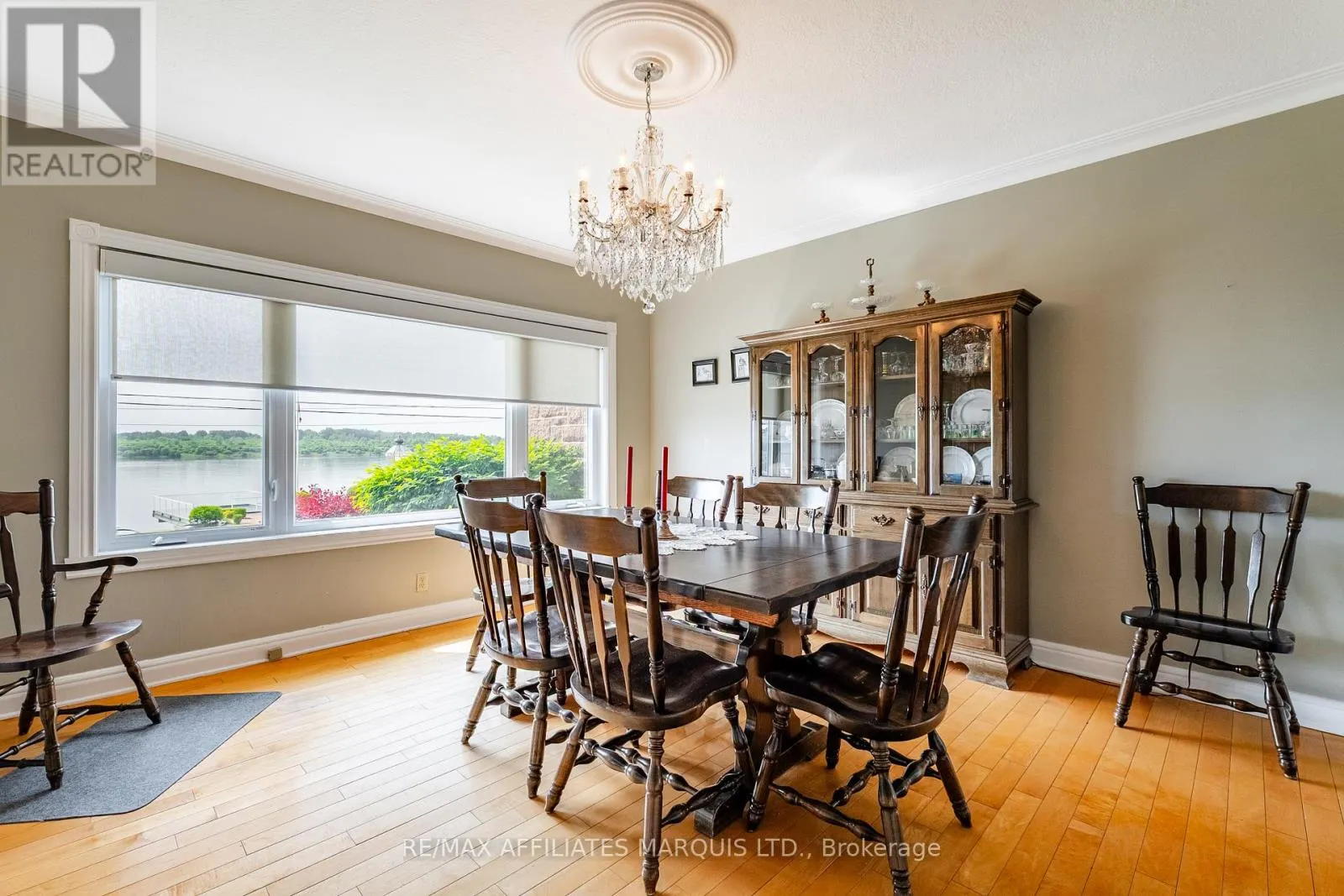 1702 MONTREAL ROAD