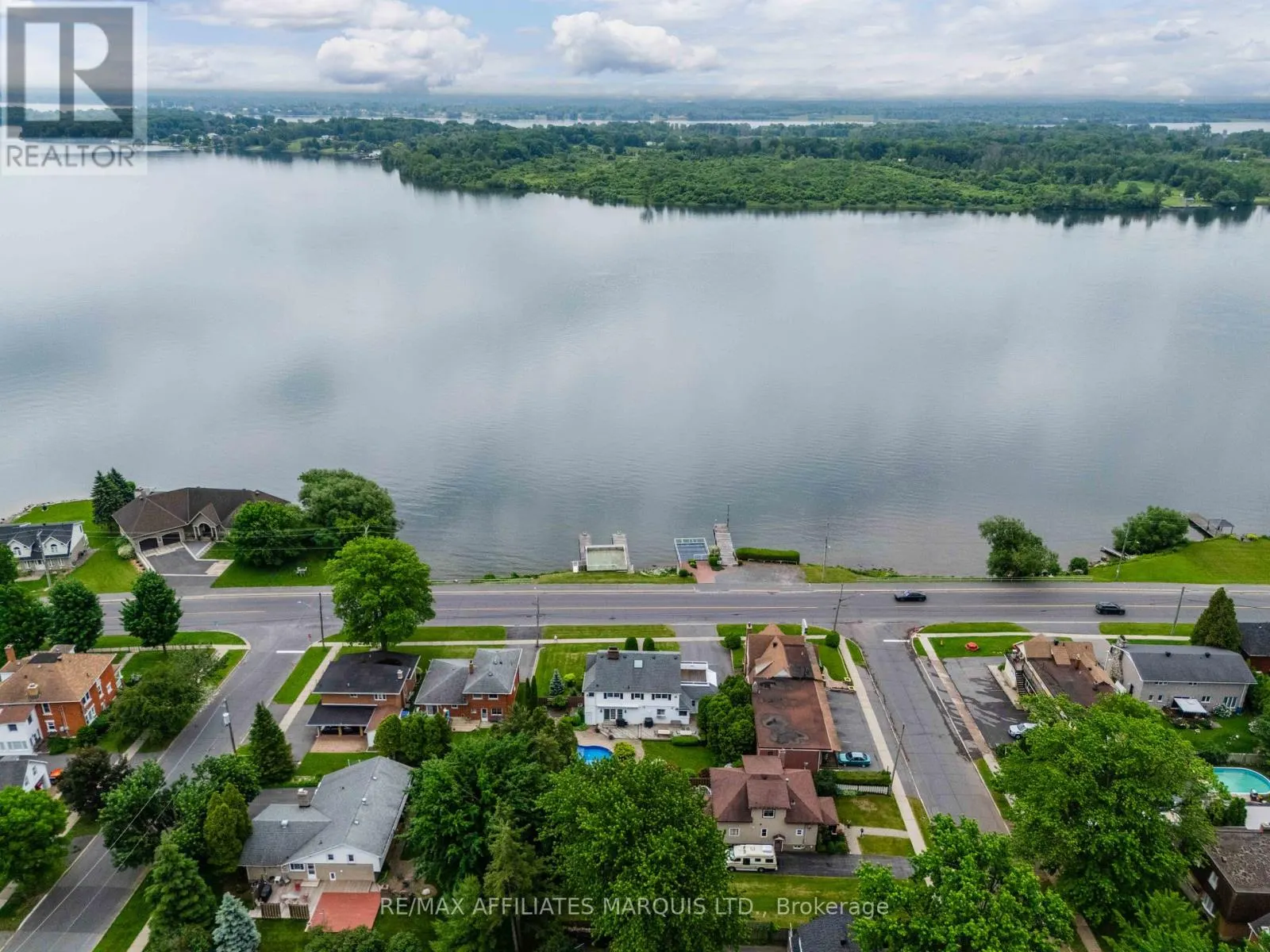 1702 MONTREAL ROAD