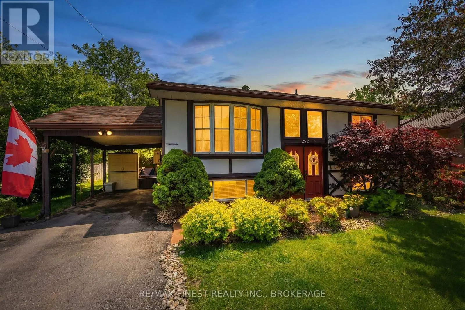 292 BRIDGE STREET W