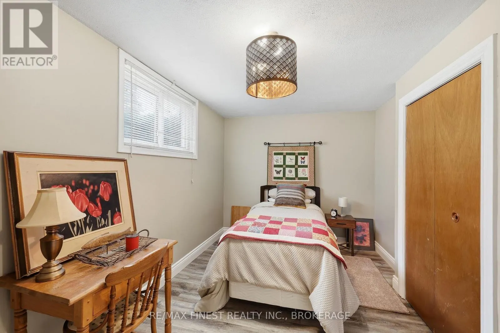 292 BRIDGE STREET W