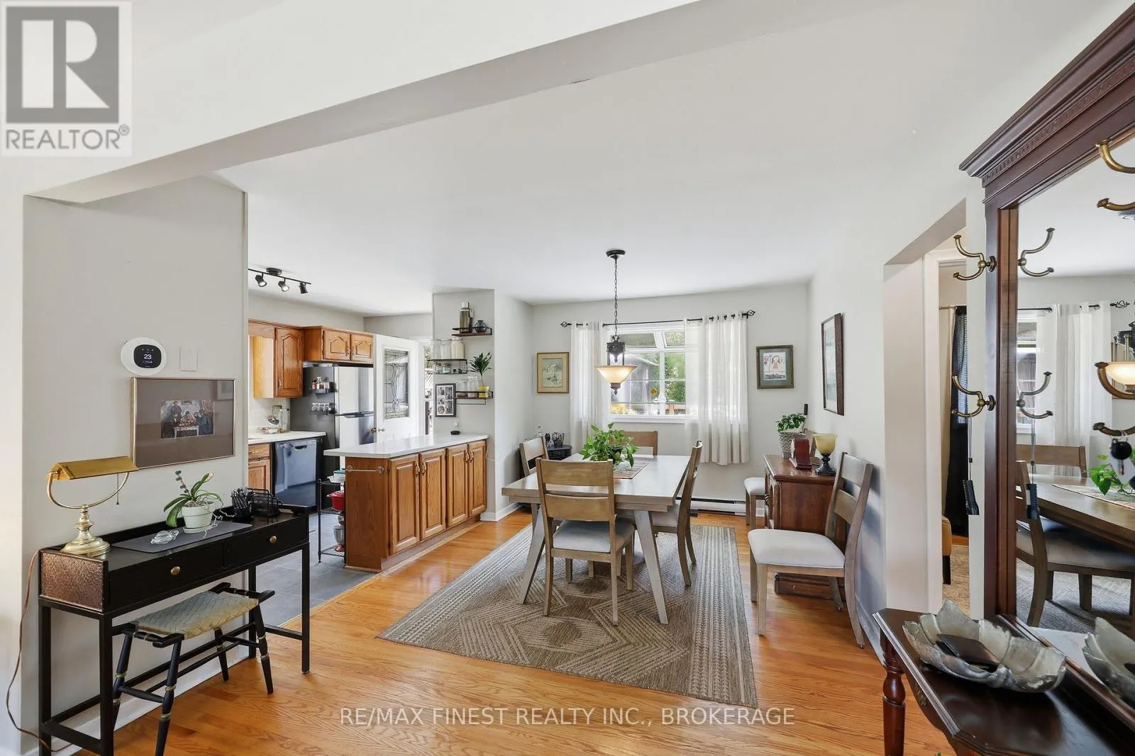 292 BRIDGE STREET W