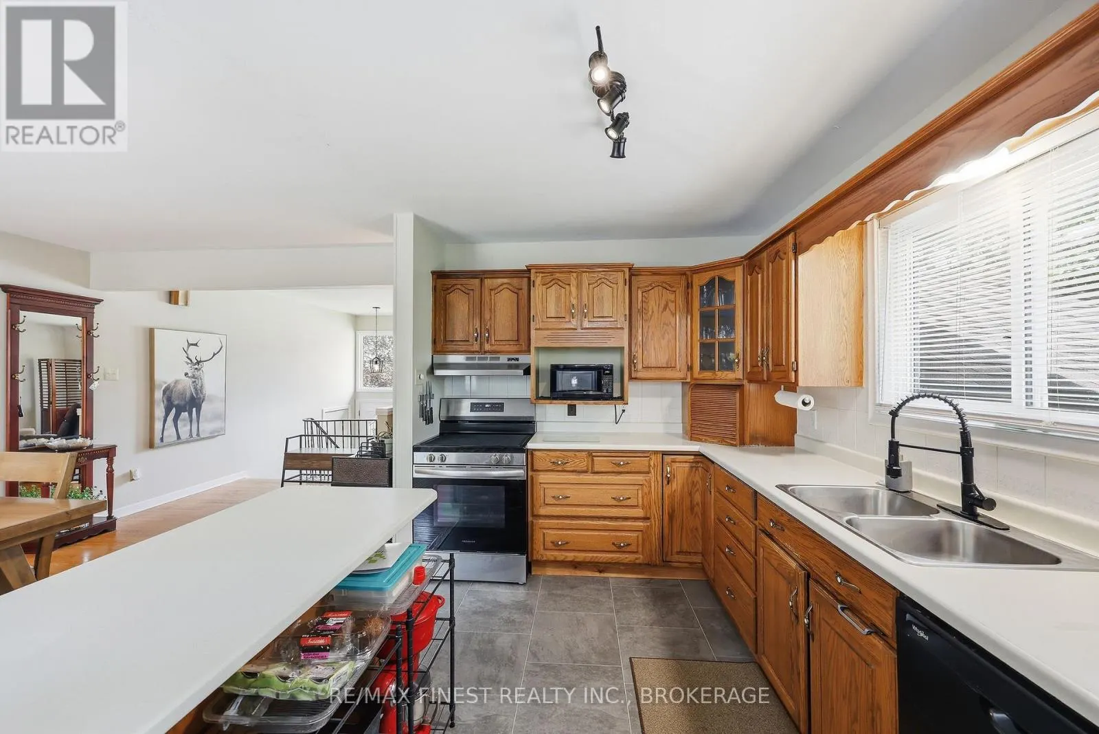292 BRIDGE STREET W