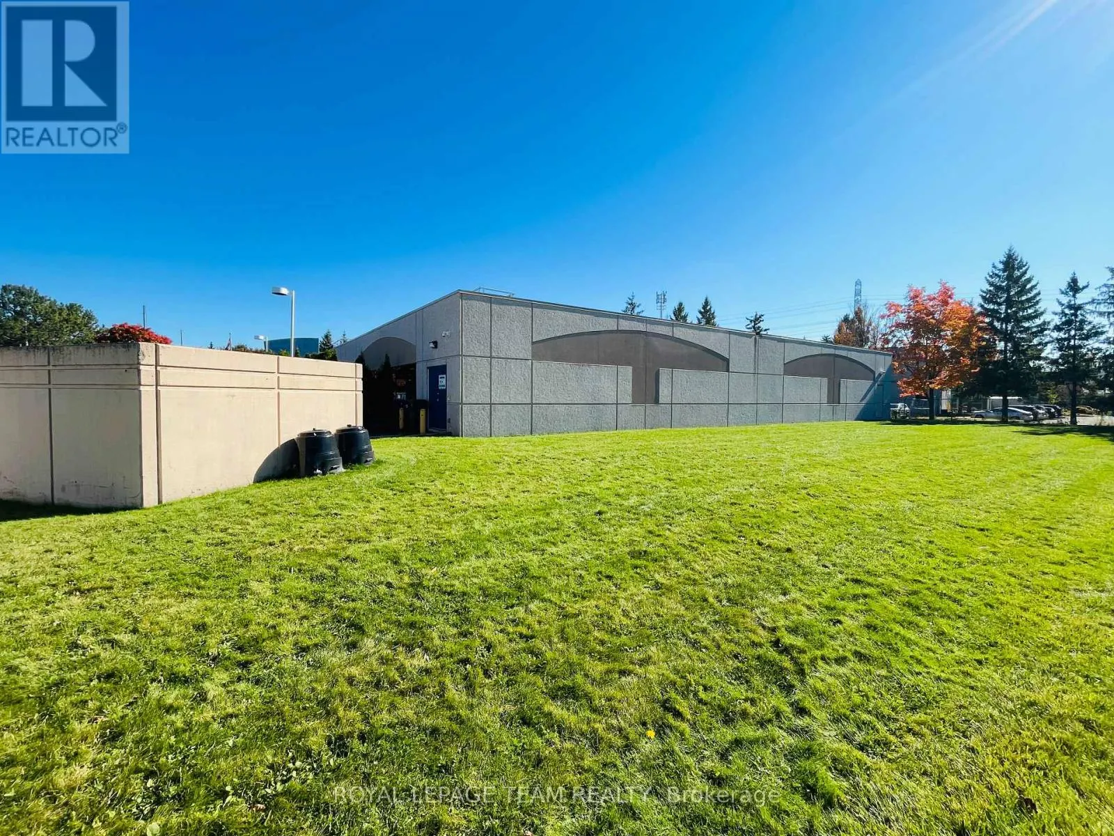 2490 DON REID DRIVE