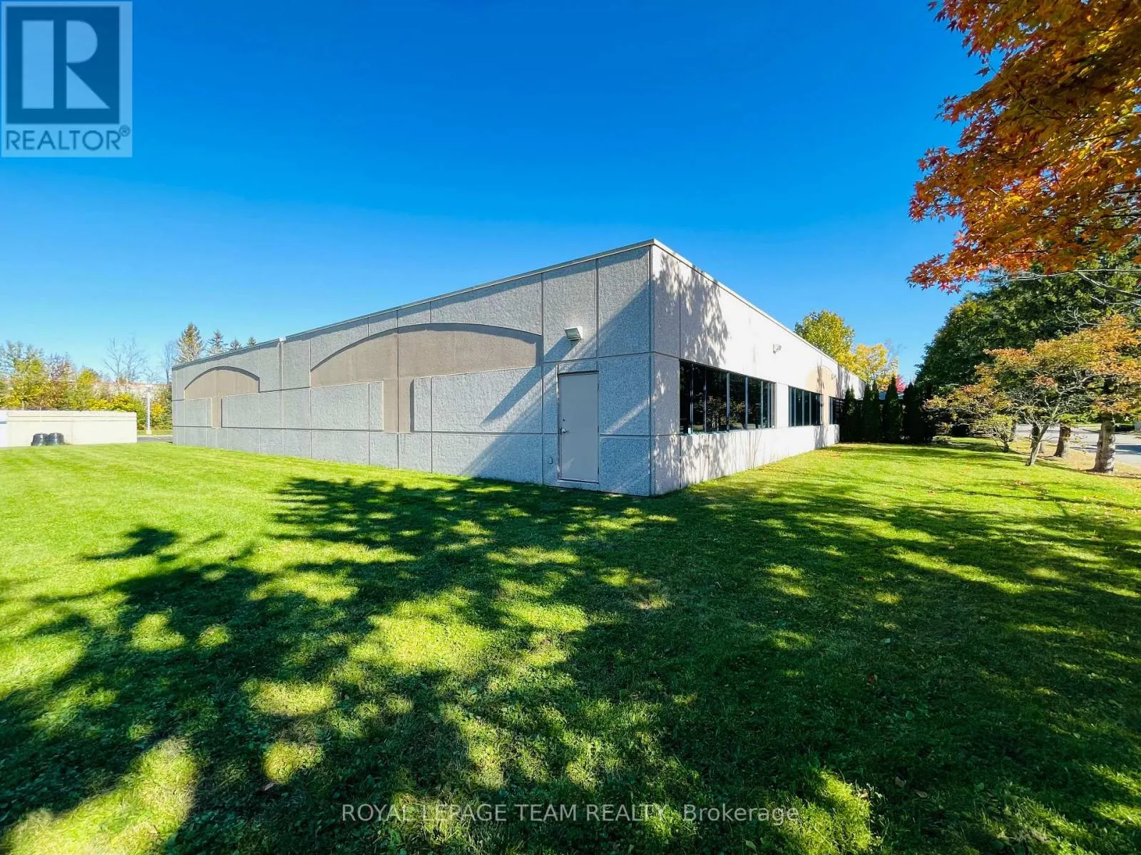 2490 DON REID DRIVE