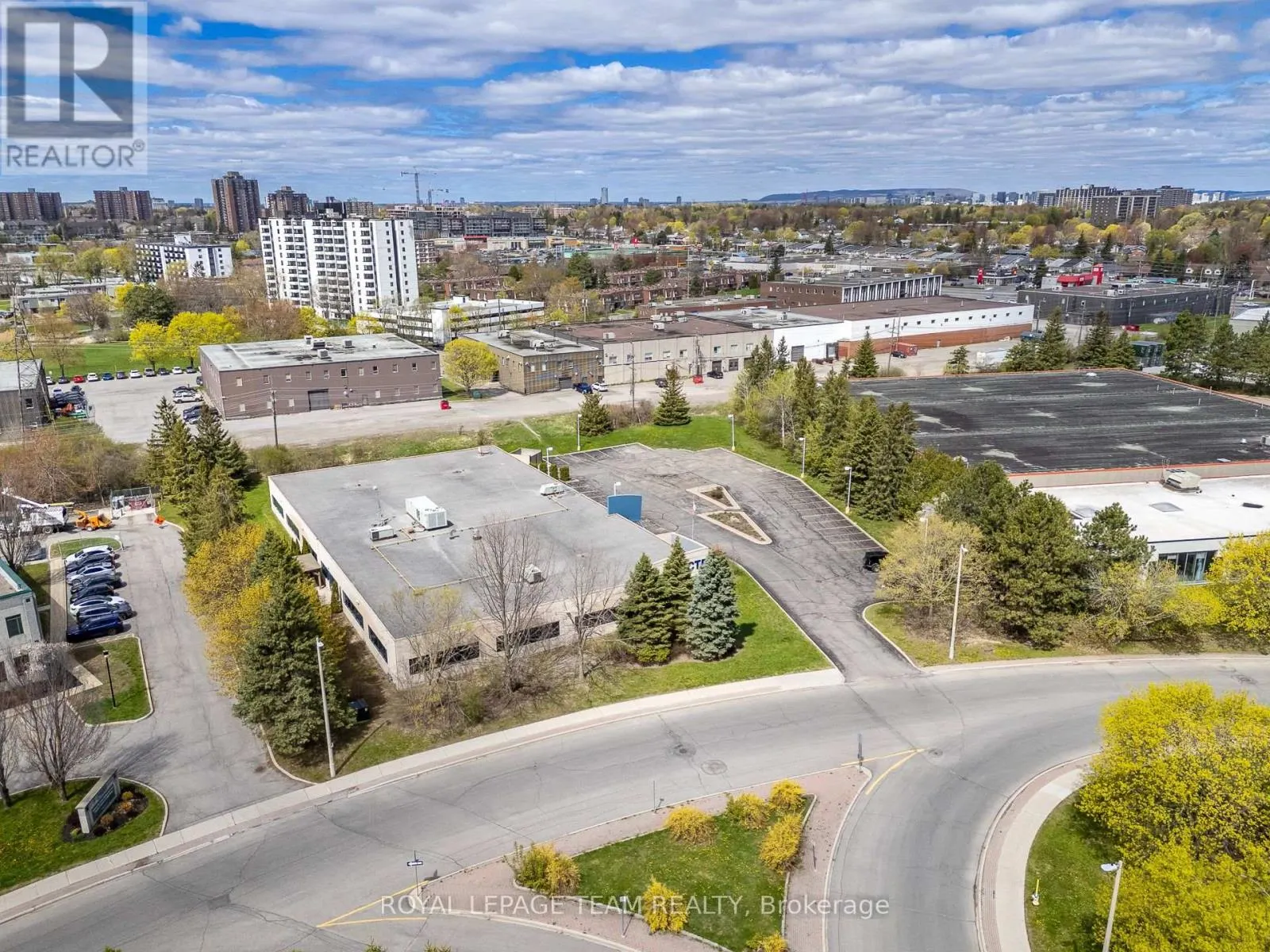 2490 DON REID DRIVE
