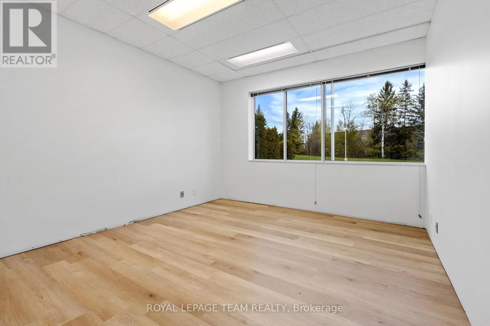 2490 DON REID DRIVE