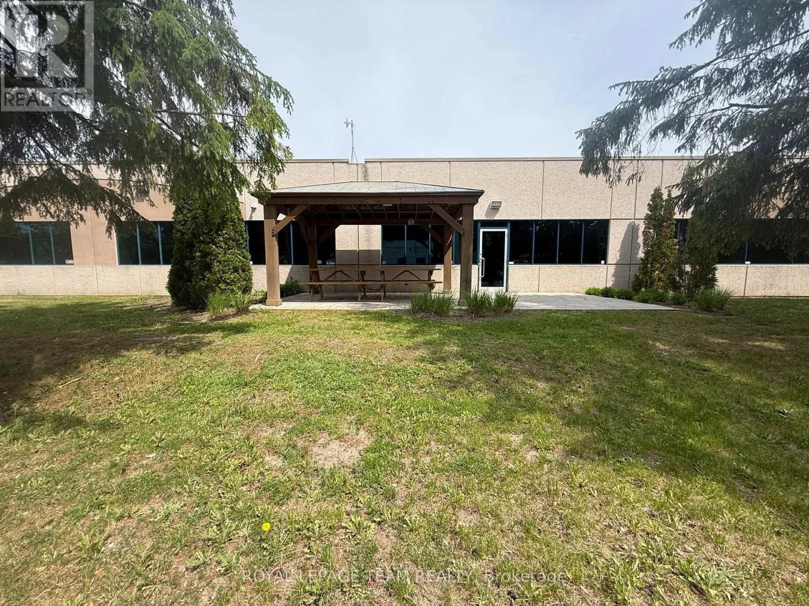 2490 DON REID DRIVE