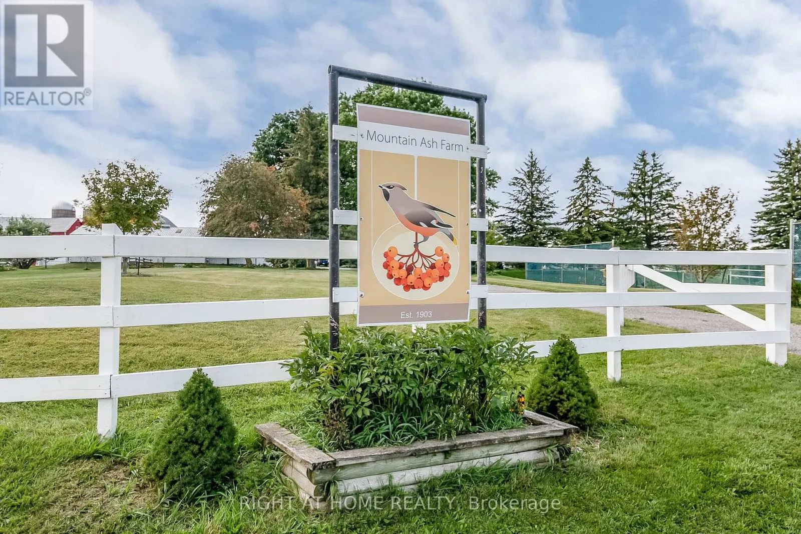828350 MULMUR NOTTAWASAGA TOWNLINE