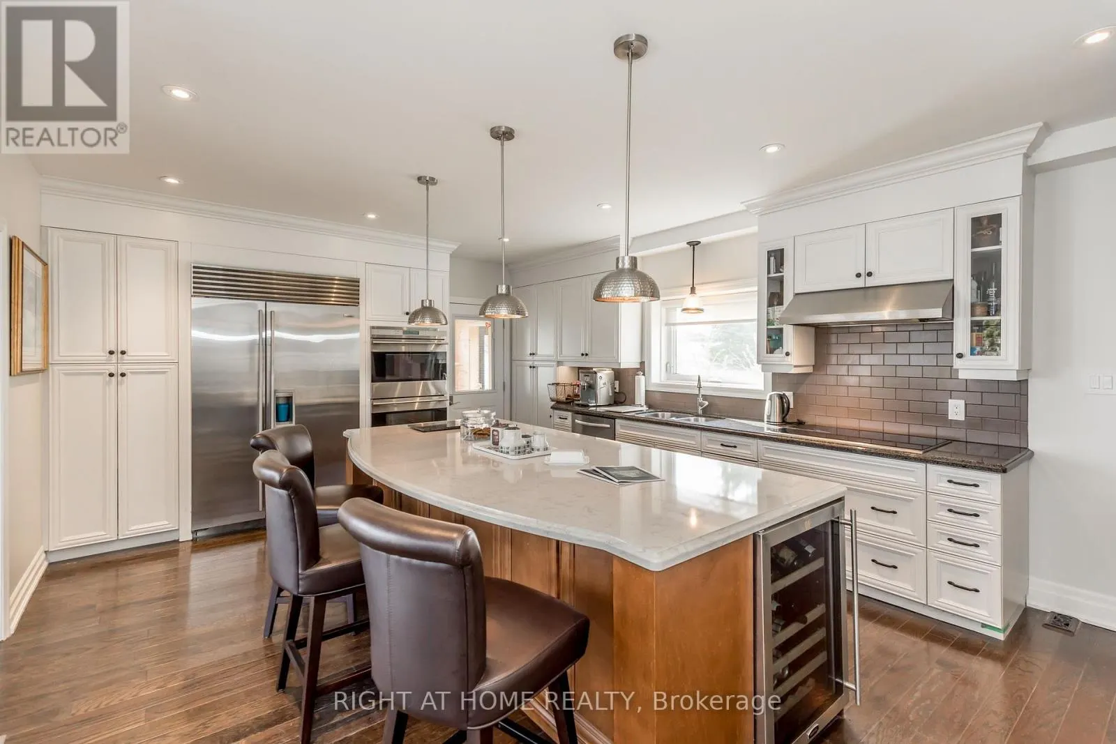 828350 MULMUR NOTTAWASAGA TOWNLINE