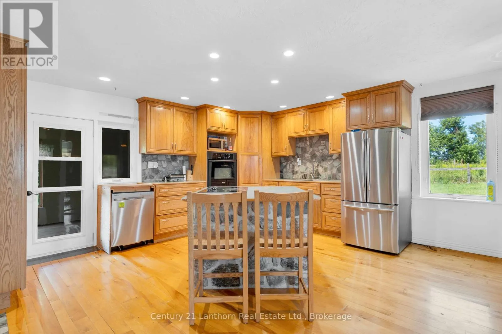 495 BARKER ROAD