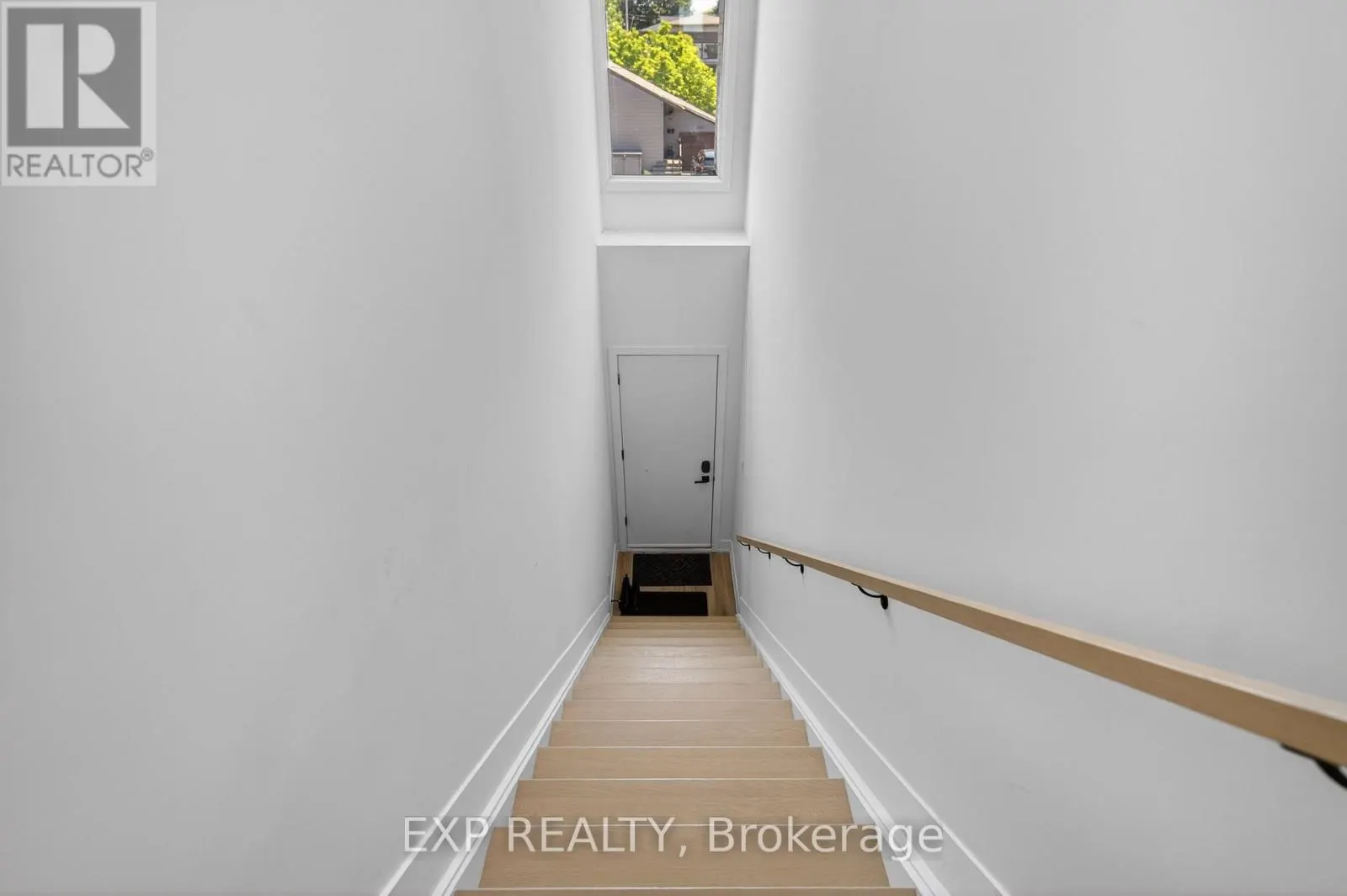 273 DUNCAIRN AVENUE