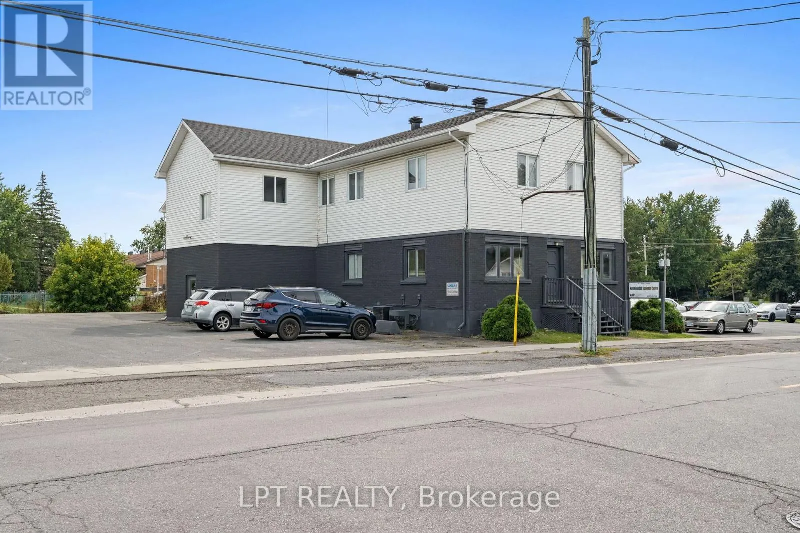 457 MAIN STREET