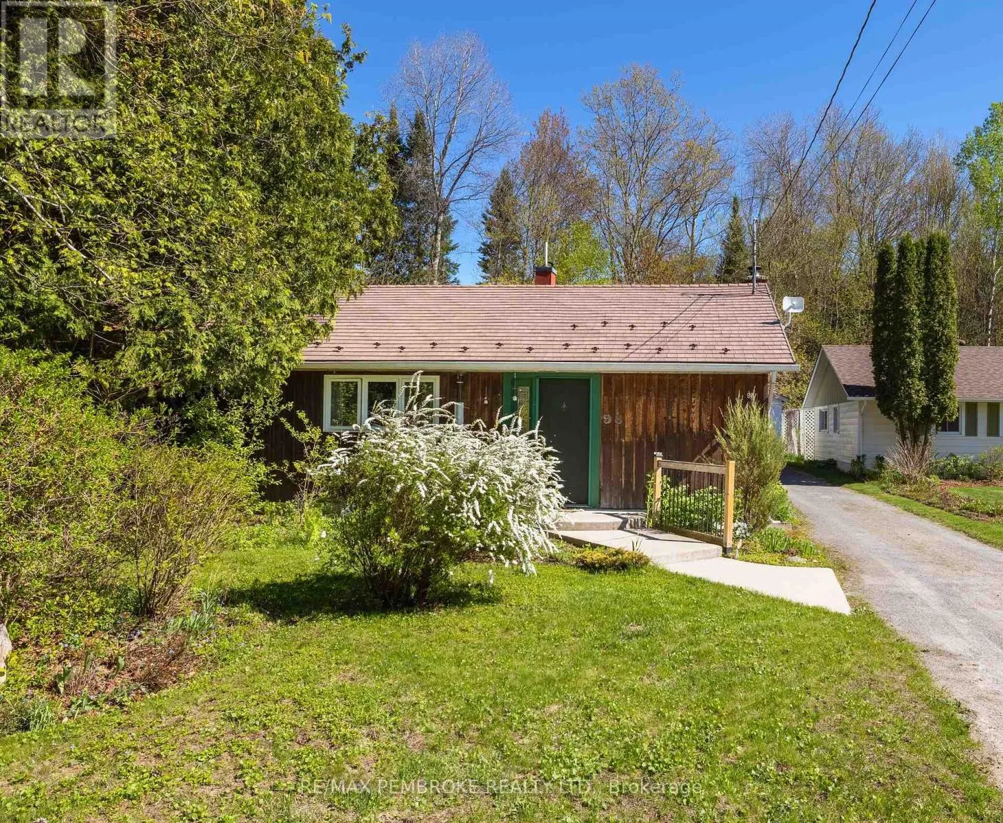 98 GLENDALE AVENUE