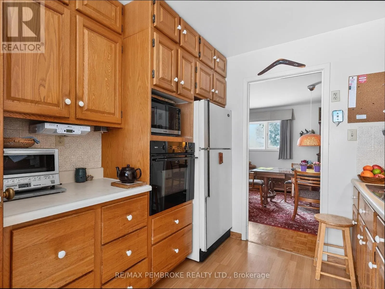 98 GLENDALE AVENUE