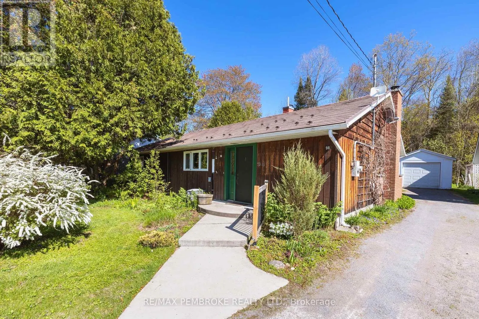 98 GLENDALE AVENUE