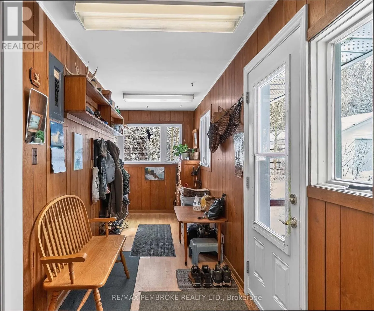 98 GLENDALE AVENUE