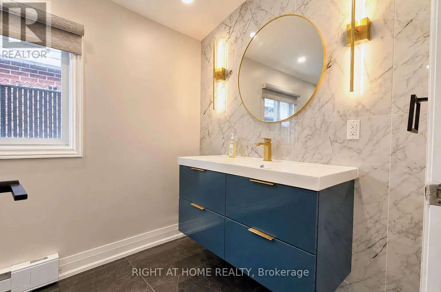 3858 RIDEAU RIVER ROAD