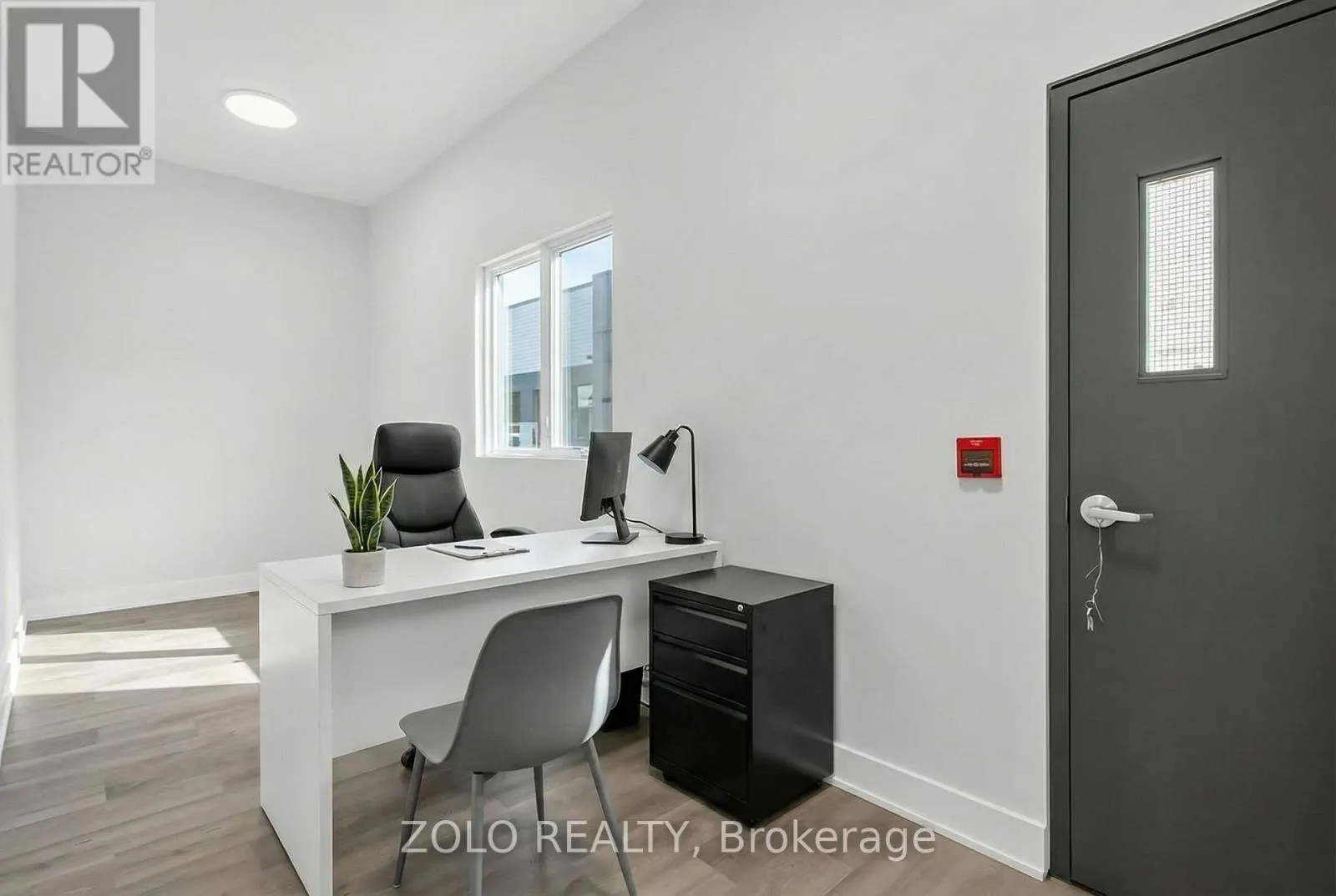 OFFICE A - 206 WELLINGTON STREET