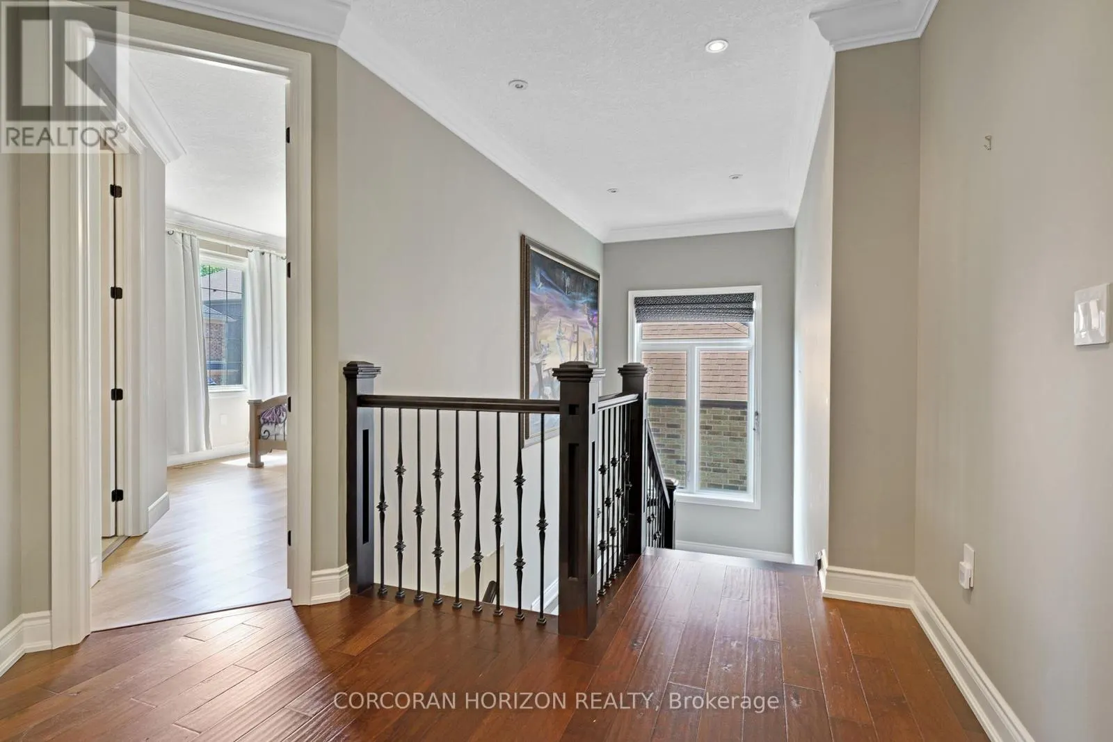 8 - 258 EDGEWATER CRESCENT