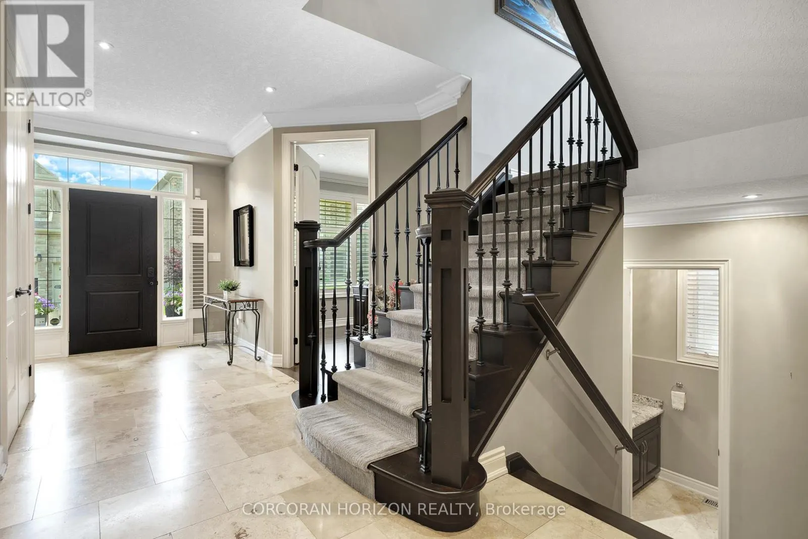 8 - 258 EDGEWATER CRESCENT