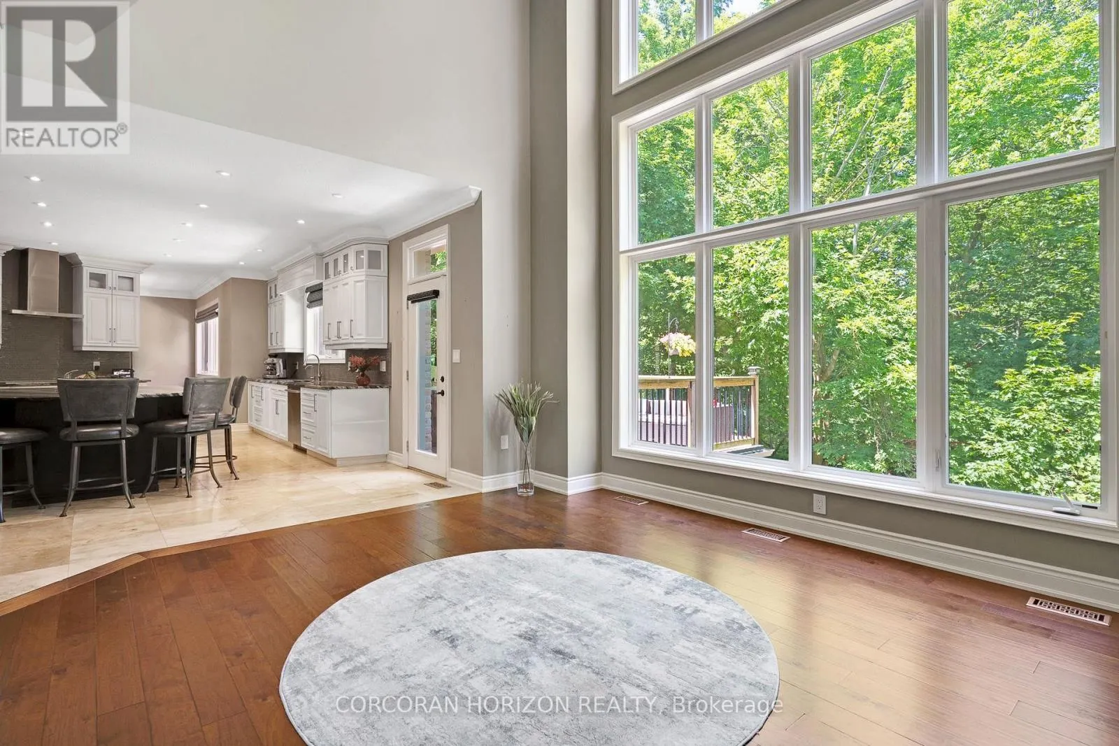 8 - 258 EDGEWATER CRESCENT