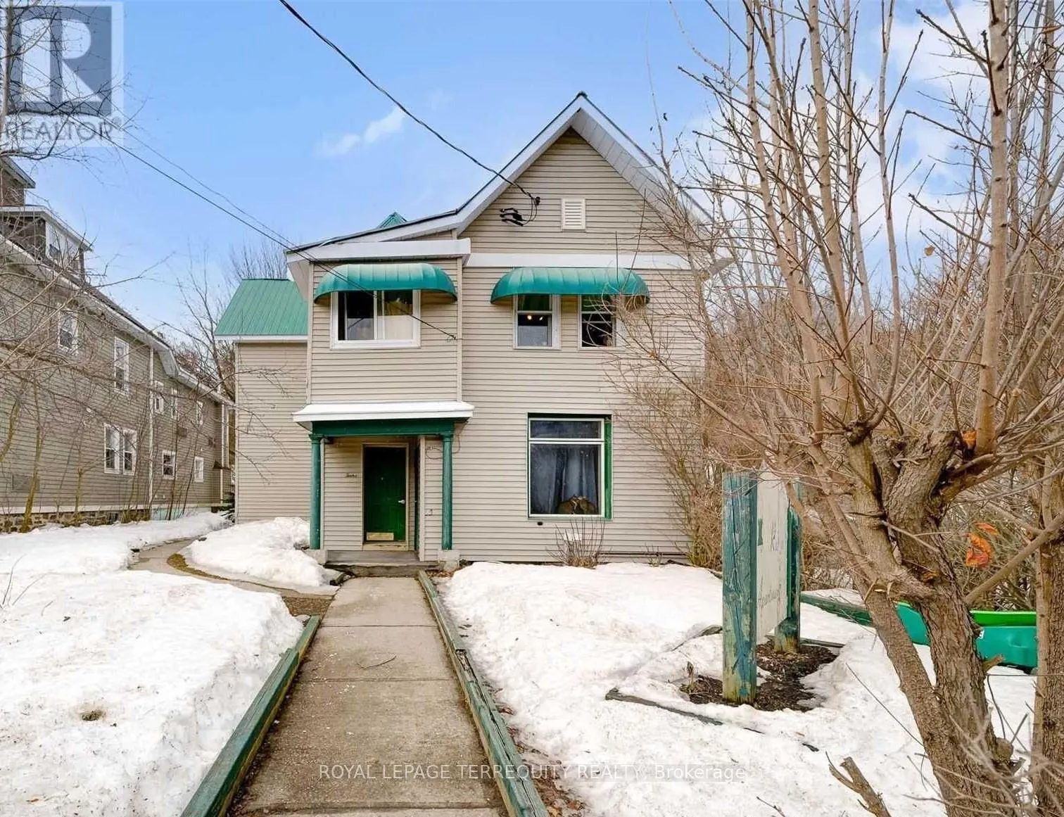 12 GIBSON STREET