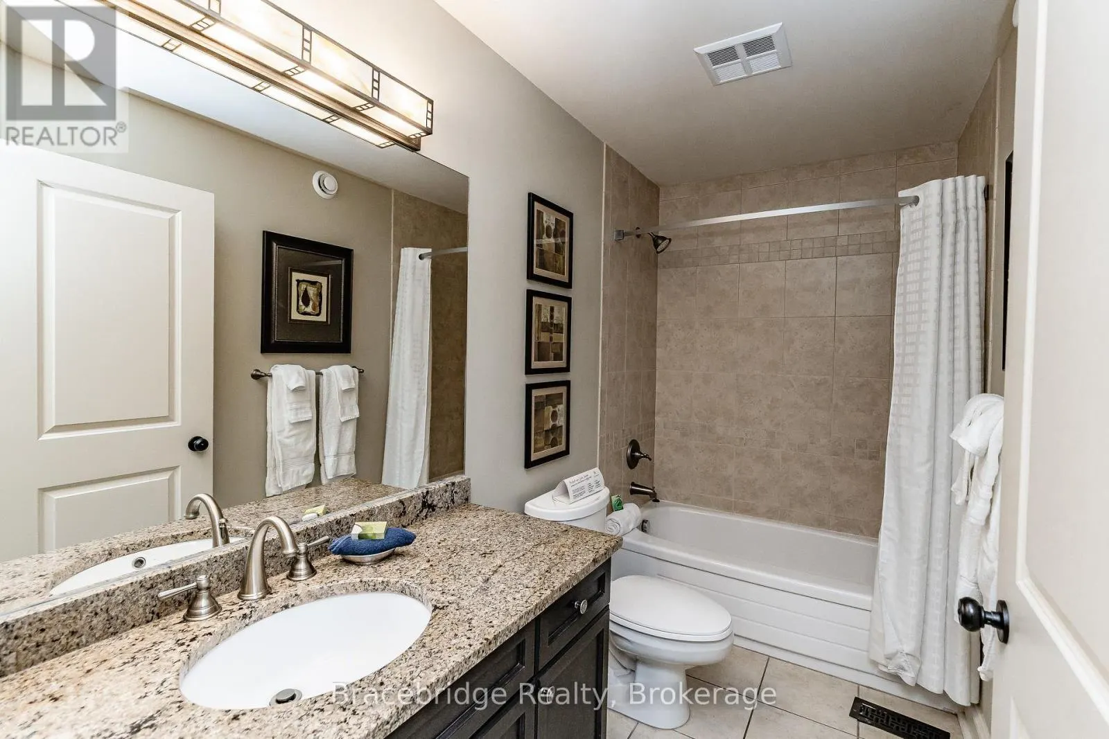 CARLING 5 W3 - 3876 MUSKOKA RD 118 HIGHWAY W