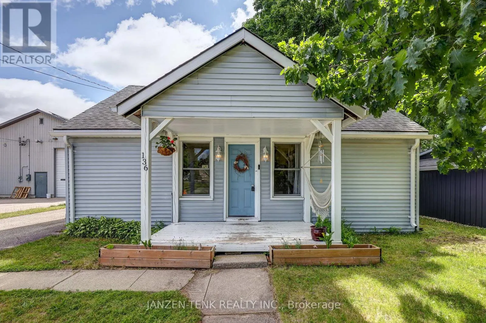 136 KING STREET