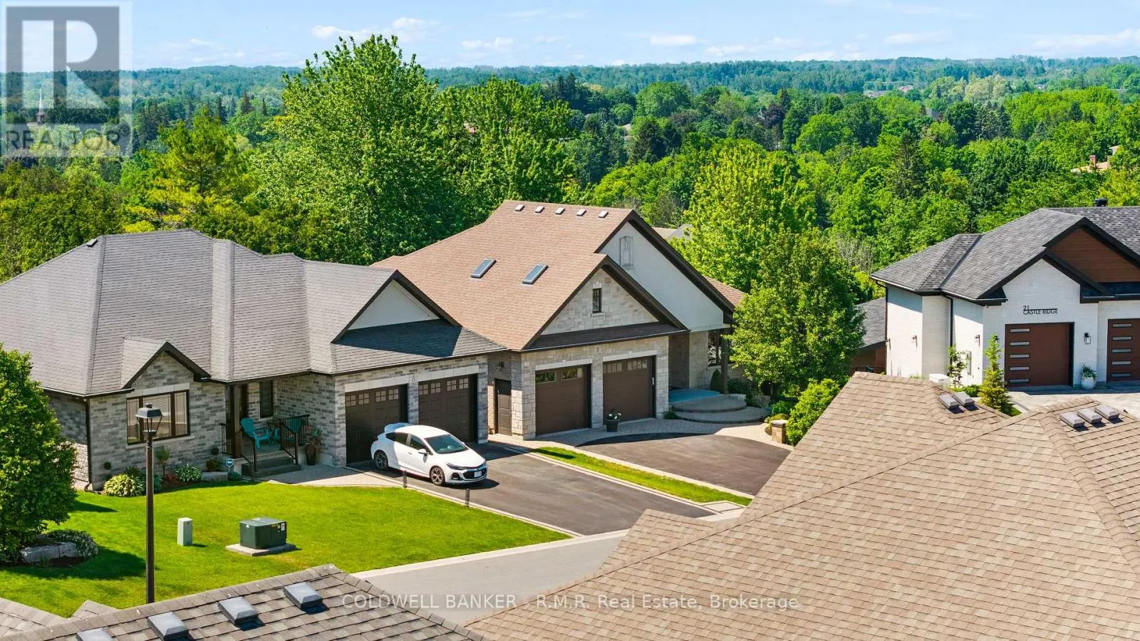 17 CASTLE RIDGE