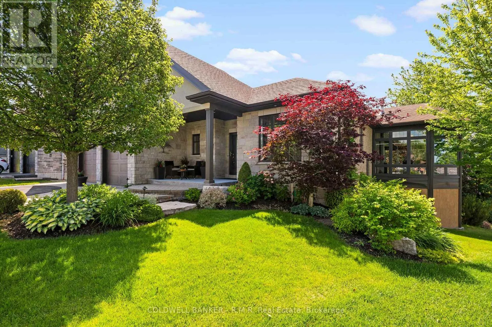 17 CASTLE RIDGE