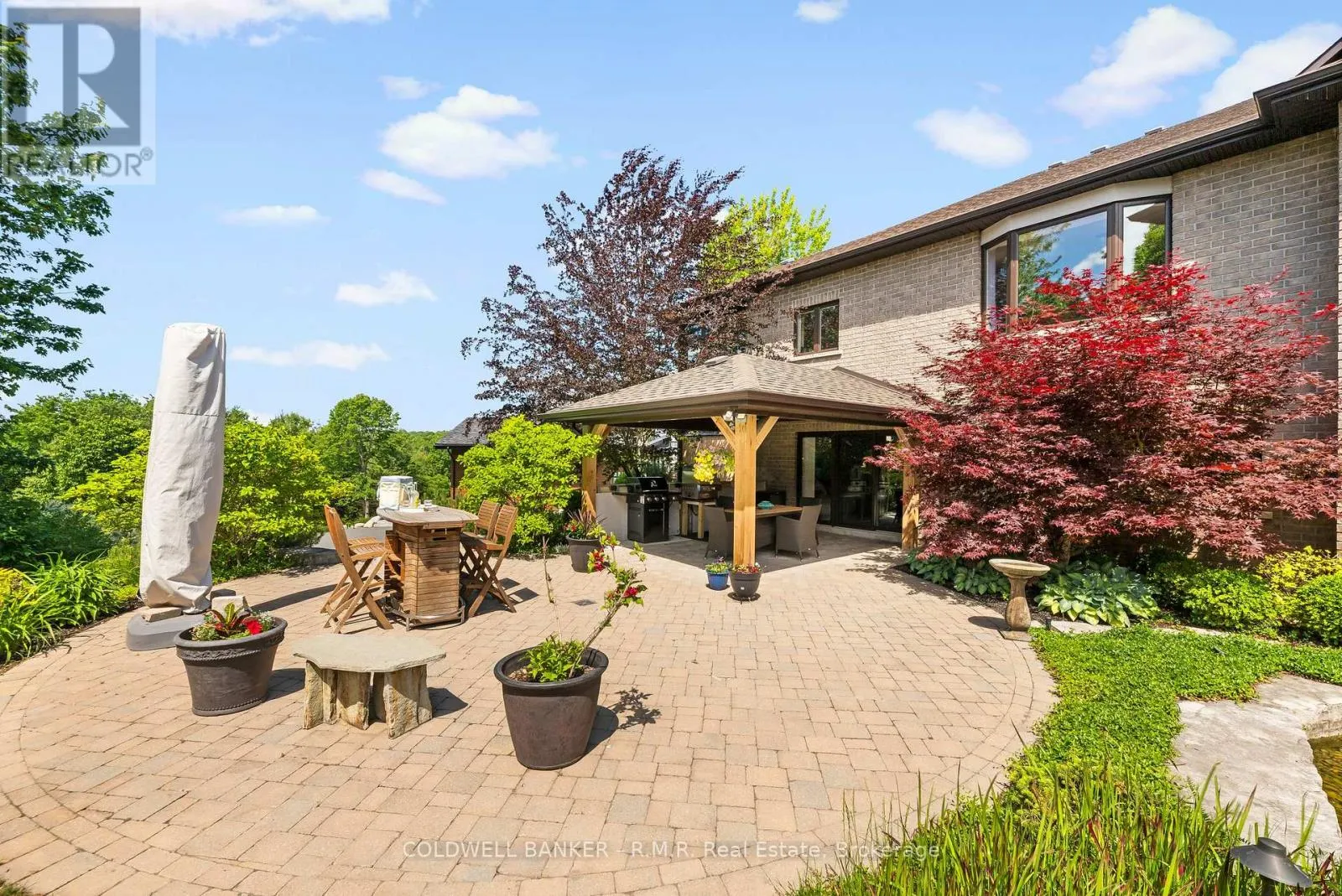 17 CASTLE RIDGE