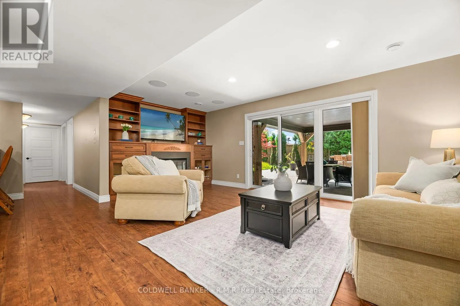 17 CASTLE RIDGE