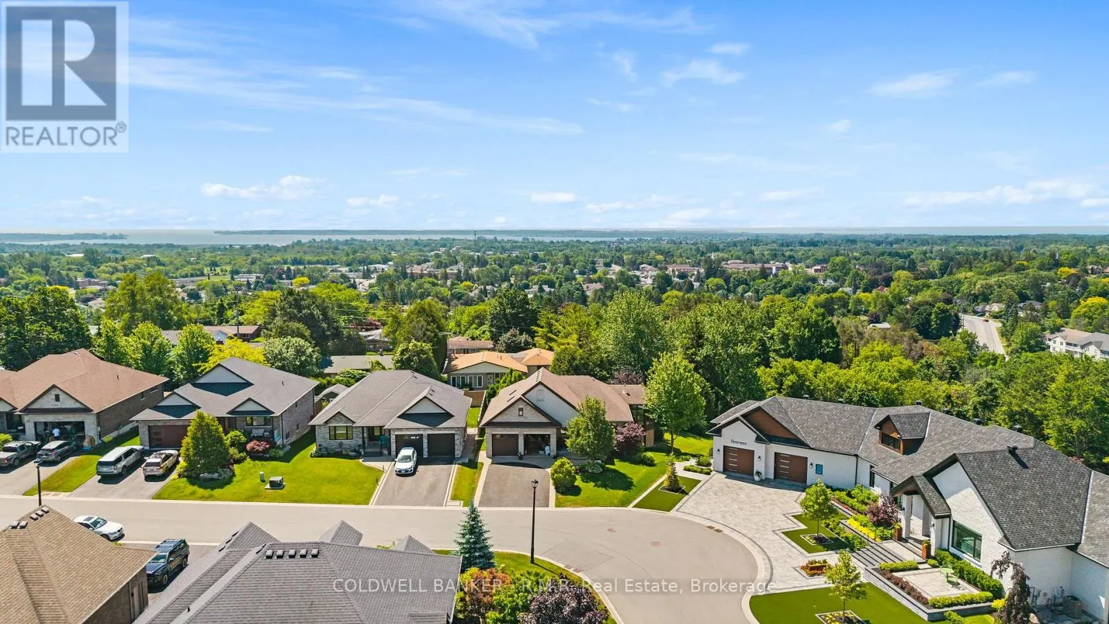 17 CASTLE RIDGE