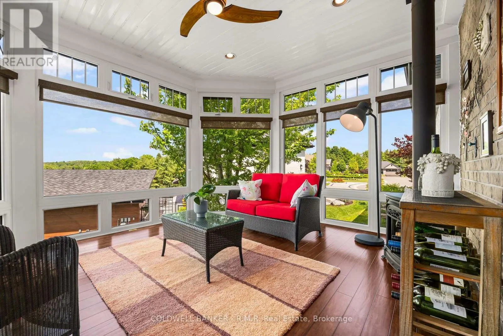 17 CASTLE RIDGE