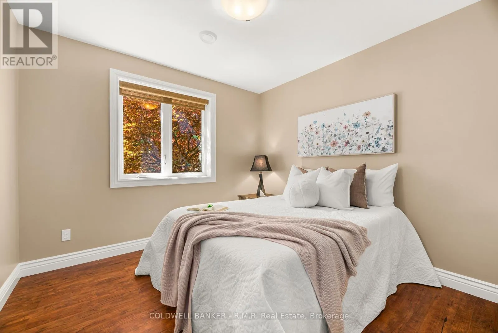 17 CASTLE RIDGE