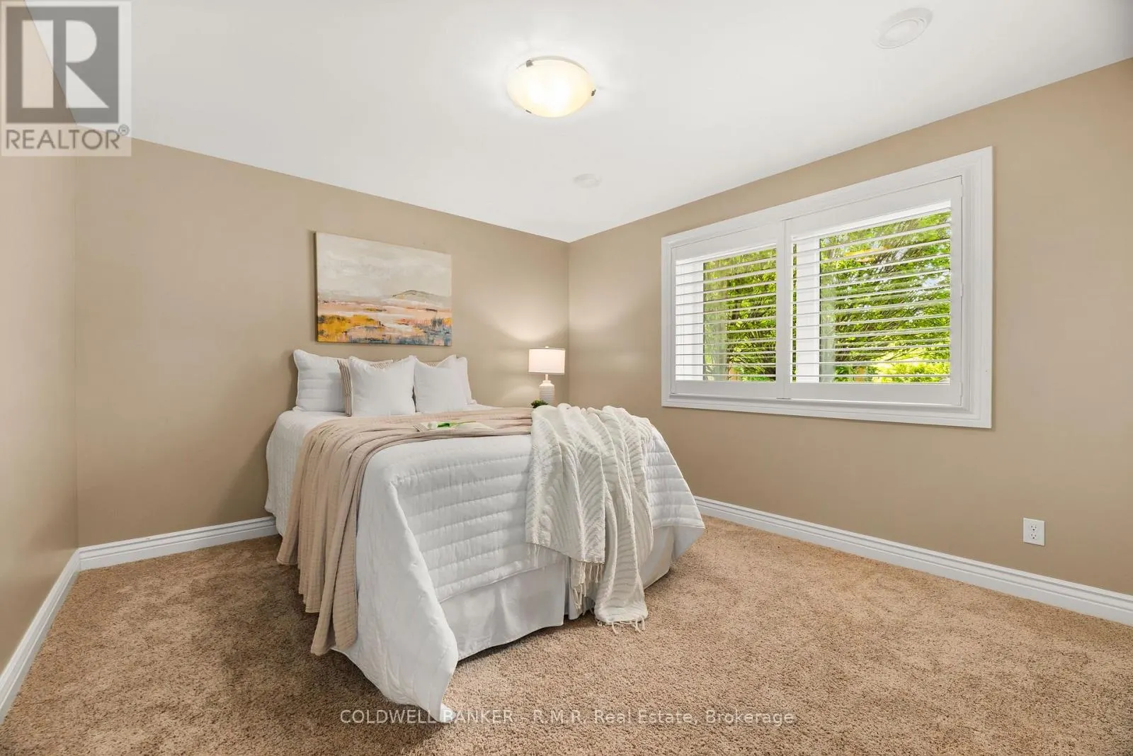 17 CASTLE RIDGE