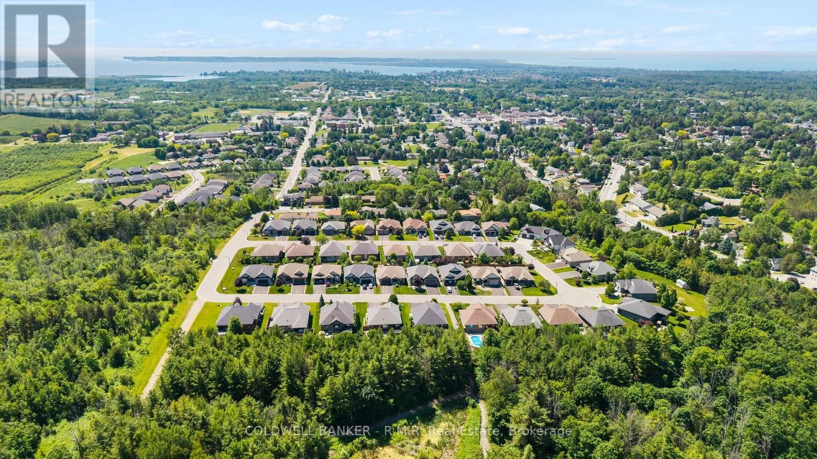 17 CASTLE RIDGE