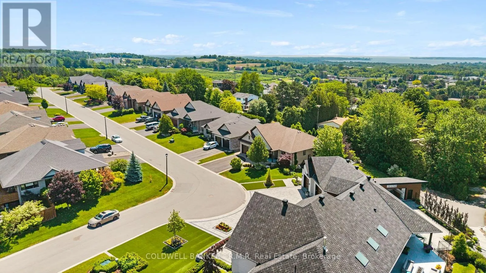 17 CASTLE RIDGE